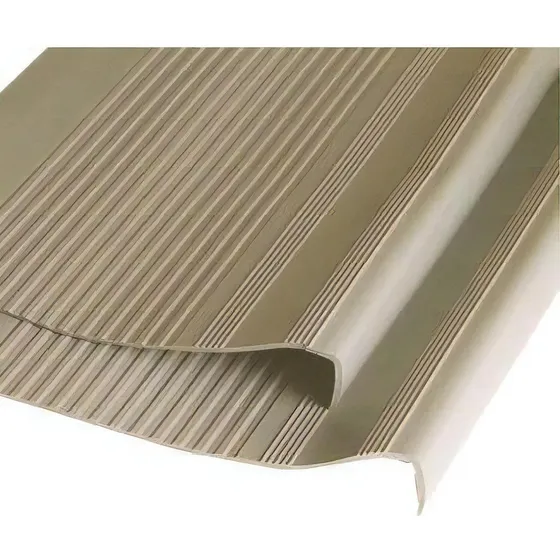 Grada Estriada Escalera Pvc 0,5x3,0 Mts Beige Dvp
