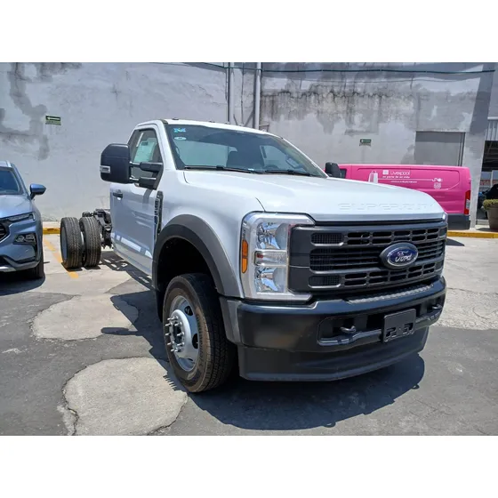 Ford F-550 Xl Gasolina