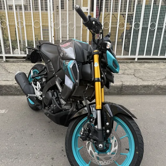 Yamaha Mt15 Gris Cyan