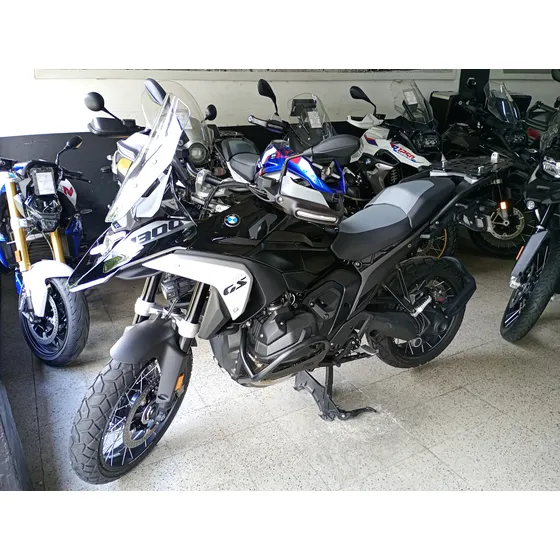 Bmw R 1300 Gs Triple Black 2025