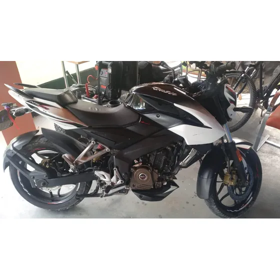 Rouser Ns200 Excelente Estado.