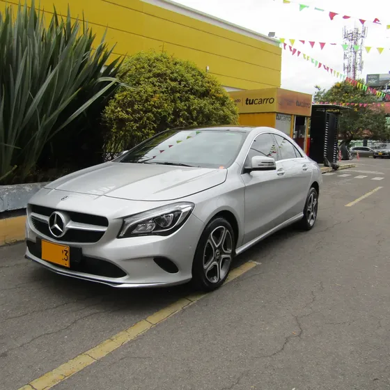 Mercedes-Benz Clase Cla 2019 1.6 180 Amg Urban