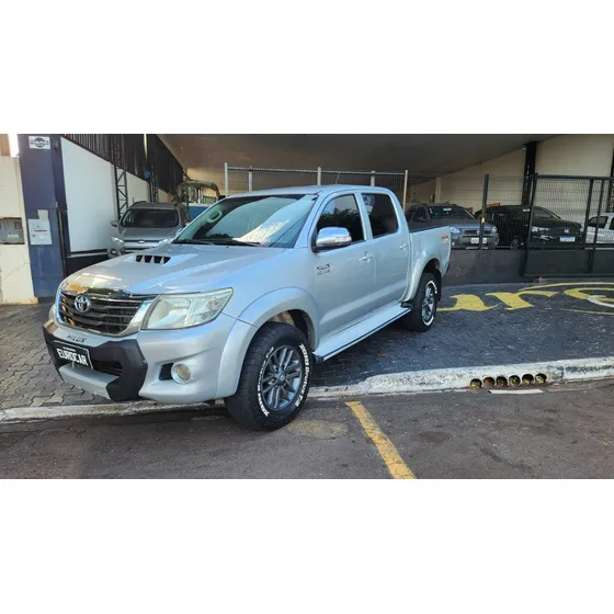 Toyota Hilux 3.0 Srv Cab. Dupla 4x4 Aut. 4p