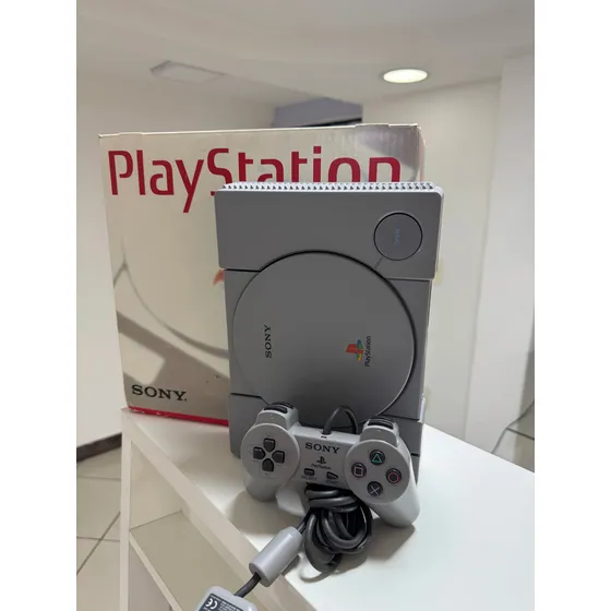 Playstation 1 Fat Japonês Scph-5500 Bloqueado Original Na Caixa Serial Batendo