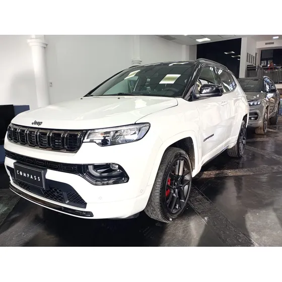 Jeep Compass 2.0 At9 4x4 272cv