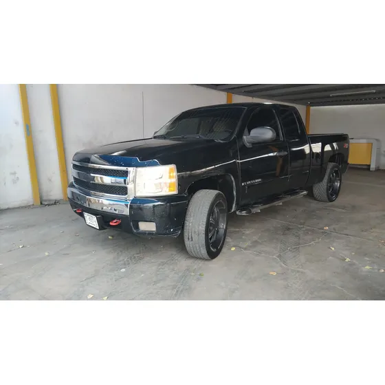 Chevrolet Cheyenne 5.3 2500 Cab Ext B 4x4 Mt