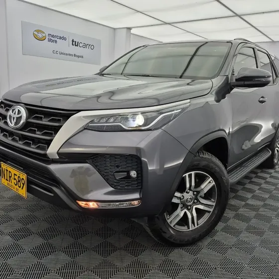 Toyota Fortuner 2023 2.4