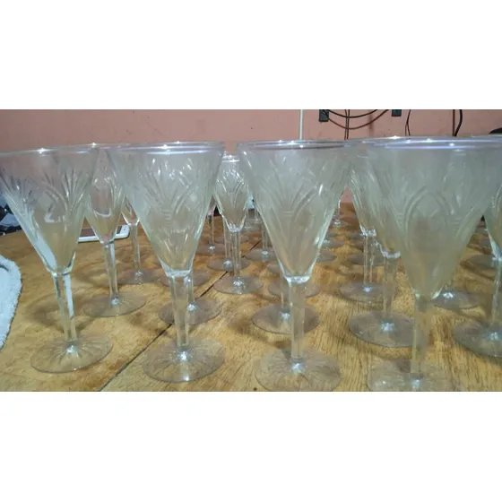 Vendo Copas De Cristal Talladas 5 Medidas Exelente Estado