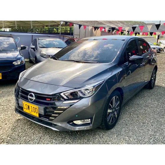 Nissan Versa 1.6 Sr Cvt