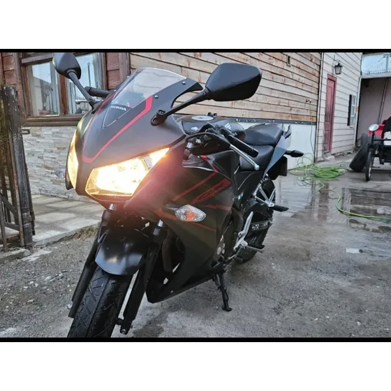 Honda Cbr 300 R