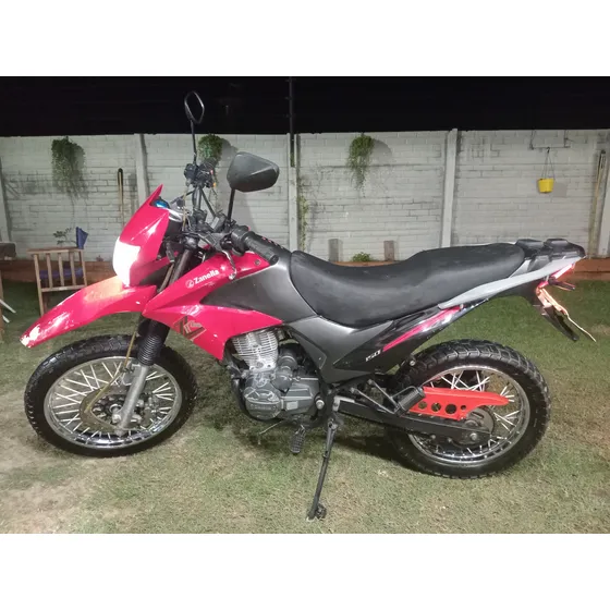 Vendo Zanella Zr 150 Color Roja Nueva Solo 7 Mil Km