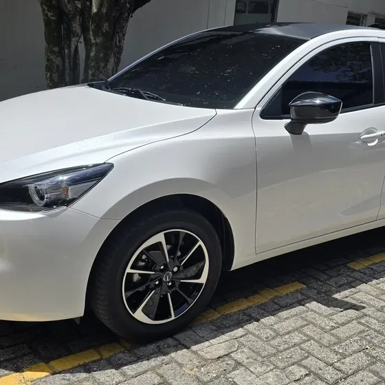 Mazda 2 2026 Mazda 2 Carbon 2.0 2026