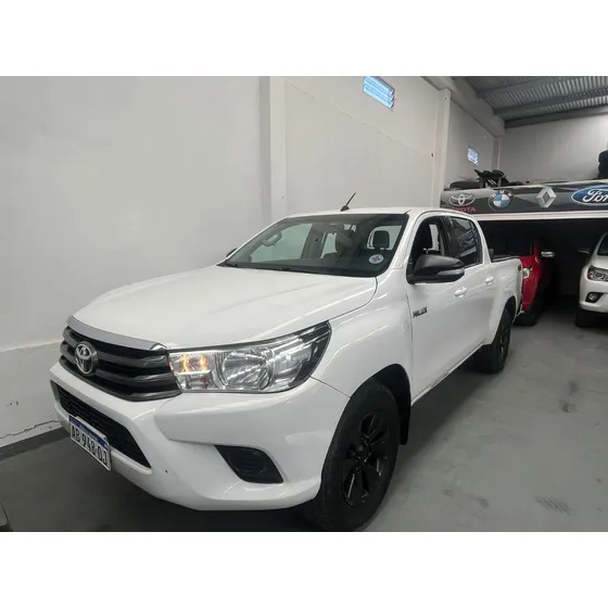 Toyota Hilux 2.8 Cd Sr 177cv 4x4