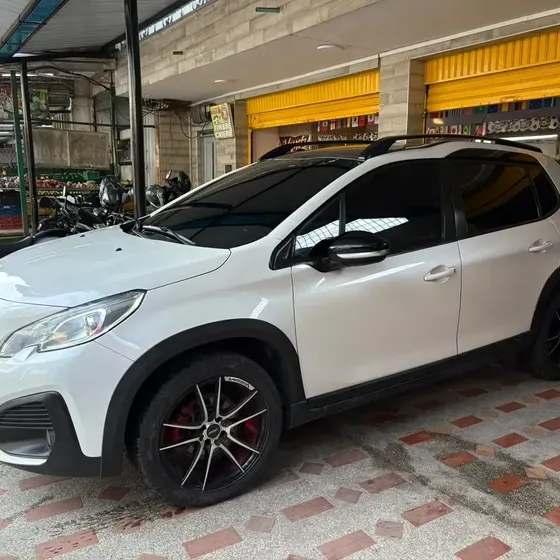 Peugeot 2008 2020 1.2 Active At