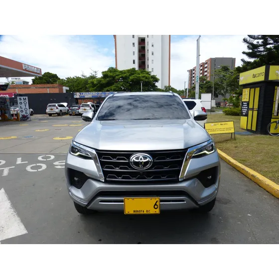 Toyota Fortuner 2.4 Srv Diesel