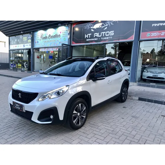 Peugeot 2008 1.6 Feline Tip