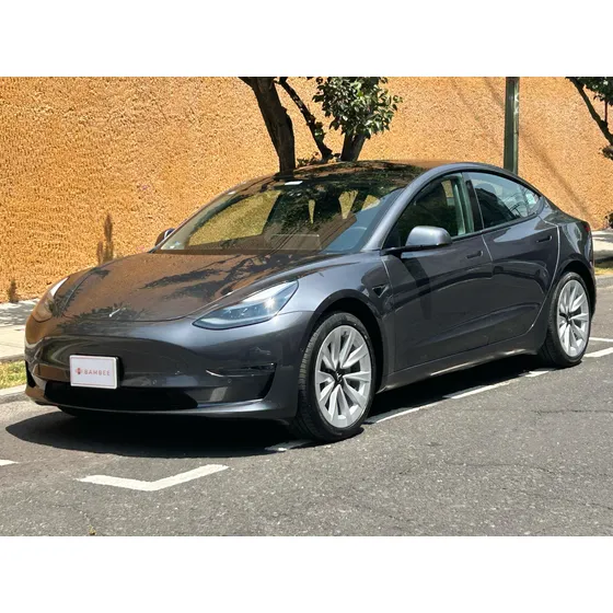 Tesla Model 3 Dual Motor Gran Autonomia