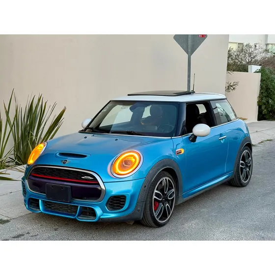 Mini John Cooper Works 2.0 Hot Chilli At