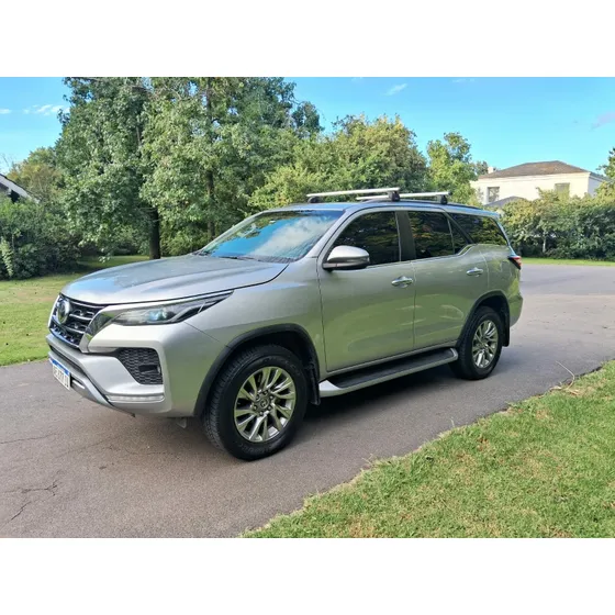 Toyota Hilux Sw4 2.8 Srx 177cv 4x4 7as At