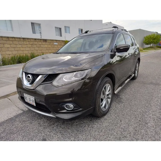 Nissan X-trail 2.5 Exclusive 2 Row Mt