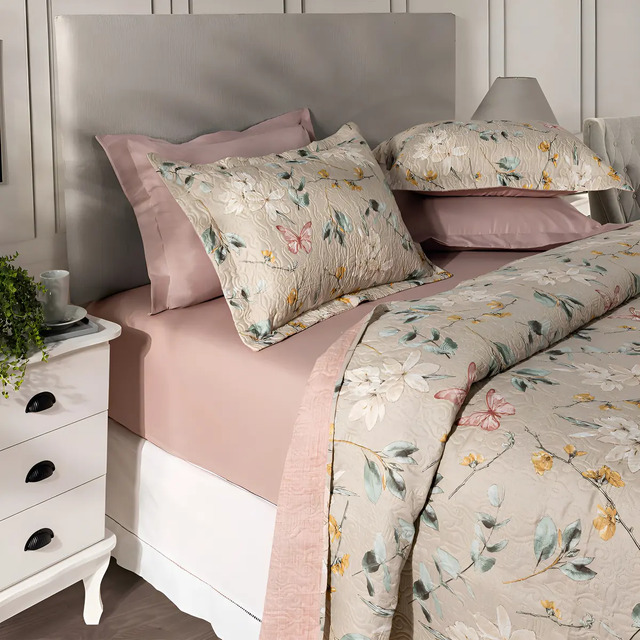Kit Cobre Leito Colcha Queen 3 Peças Boutis Dupla Face Matelado Isabel Areia Bege Florido