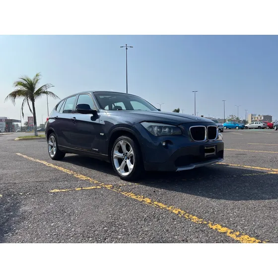 Bmw X1 3.0 Xdrive 25ia Cool Elegant Design At
