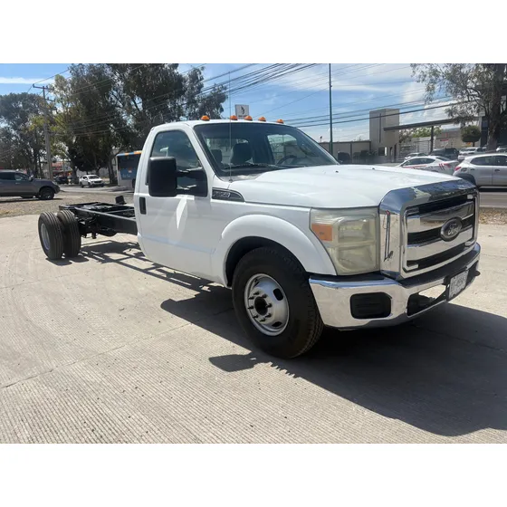 Ford F-350 6.3l Xl 6.2 Plus Mt