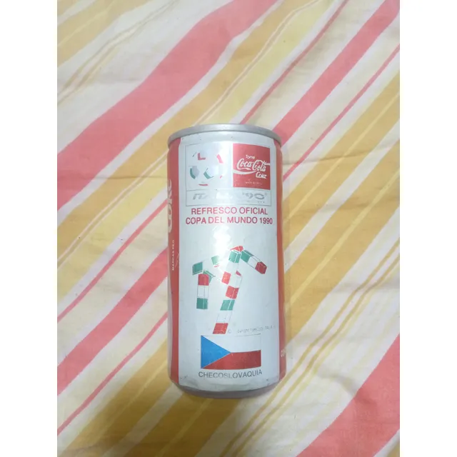 Lata Decorativa De Coca Cola De Los Años 90 Del Mundial De Ú