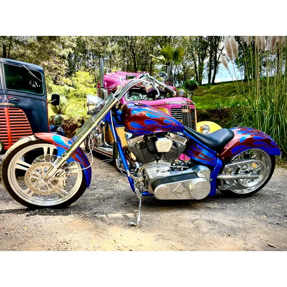 Minneapolis Custom Cycles 2400cc  186 Caballos De Fuerza