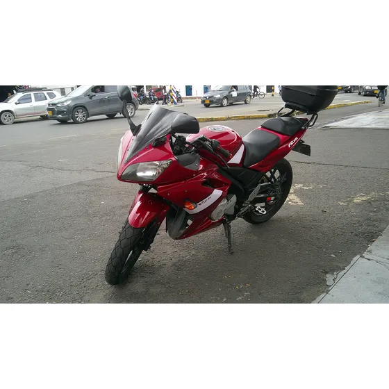 Yamaha R15 V1 2010