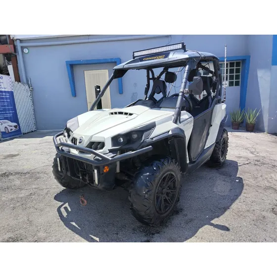 Bombardier Commander Ltd 1000 Efi 2013