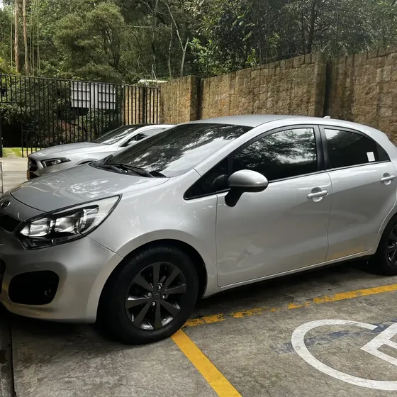 Kia Rio R 2015 1.4