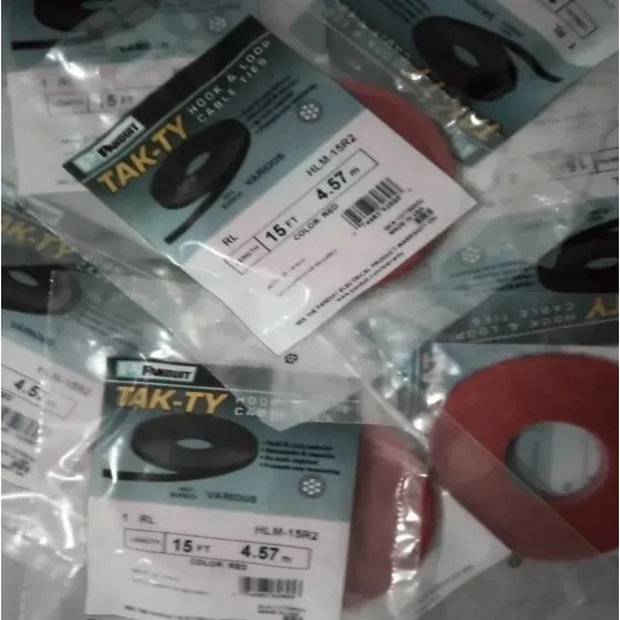 Cinta Velcro Panduit Rojo 15ft 4,57 Metros Hlm-15r2