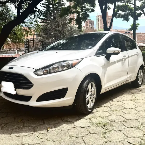 Ford Fiesta 2015 1.6 Hatchback Se