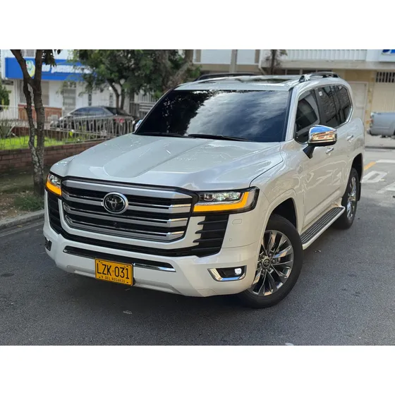 Toyota Land Cruiser 3.5 V6 Zx L300