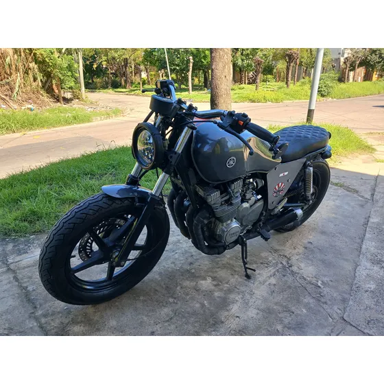 Yamaha Cafe Racer