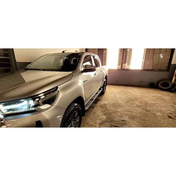 Toyota Hilux Pick-up 2.8 Cd Srv 177cv 4x4 At