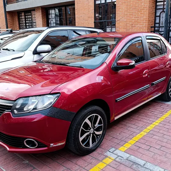 Renault Logan 2017 1.6 Privilege