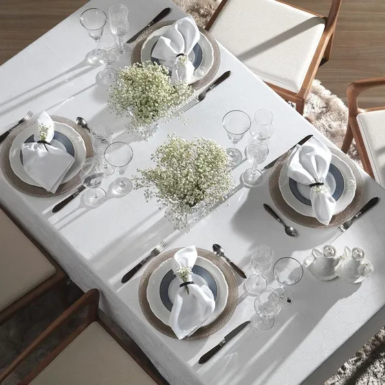 Toalha De Mesa Karsten Retangular 6 Lugares Celebration Sien