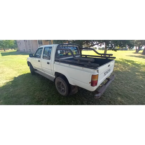 Toyota Hilux 2.8 D/cab 4x4 D Dlx