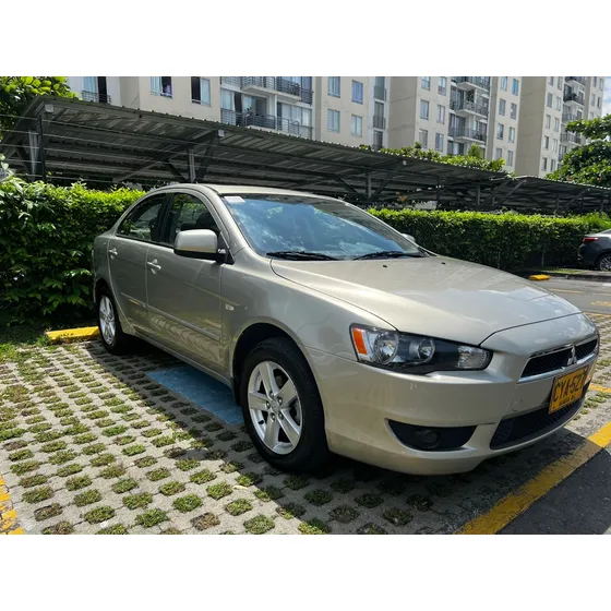Mitsubishi Lancer G9 2.0 Avanzado