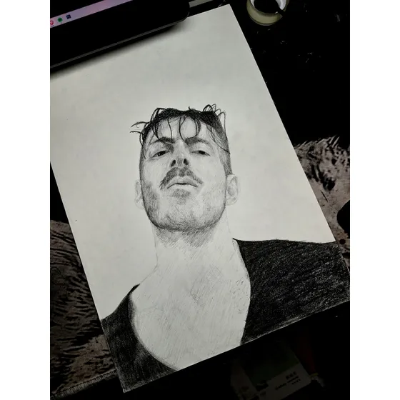 Retratos A Lapiz Arte Profesional Dibujo A Mano Semirealista