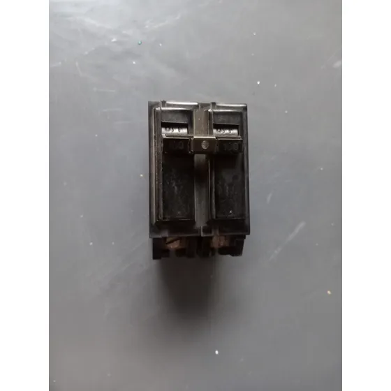 Breaker 2x100 General Elect Thql Embutir