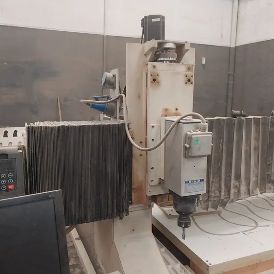 Maquina Cnc Router Profissional  Vitor Ciola Estudo Trocas