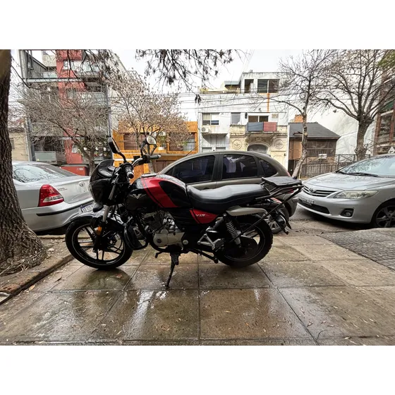 Bajaj V15 Modelo 2019