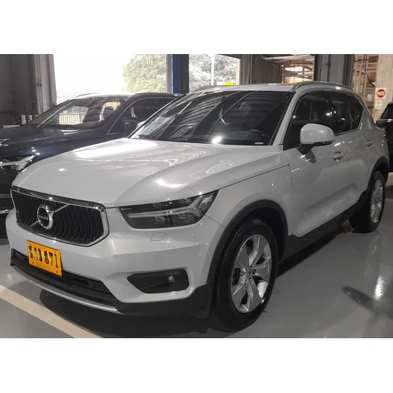 Volvo Xc40 T 4 Momentum