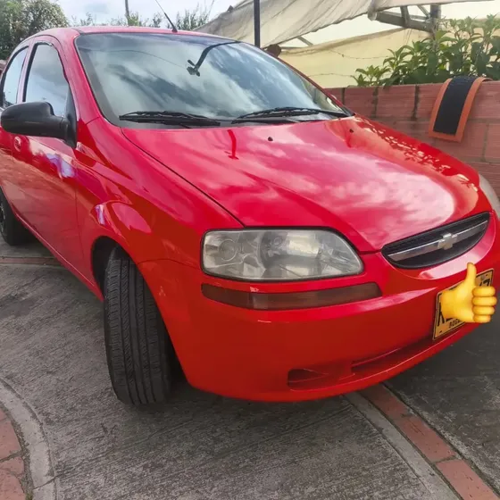 Chevrolet Aveo 2012 1.5 Family