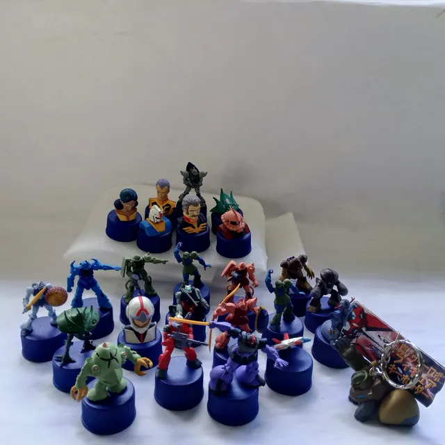 Gundam Set De 25 Figuras Colecciónables