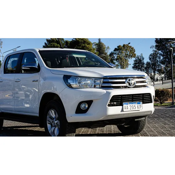 Toyota Hilux Pick-up 2.8 Cd Srv 177cv 4x2