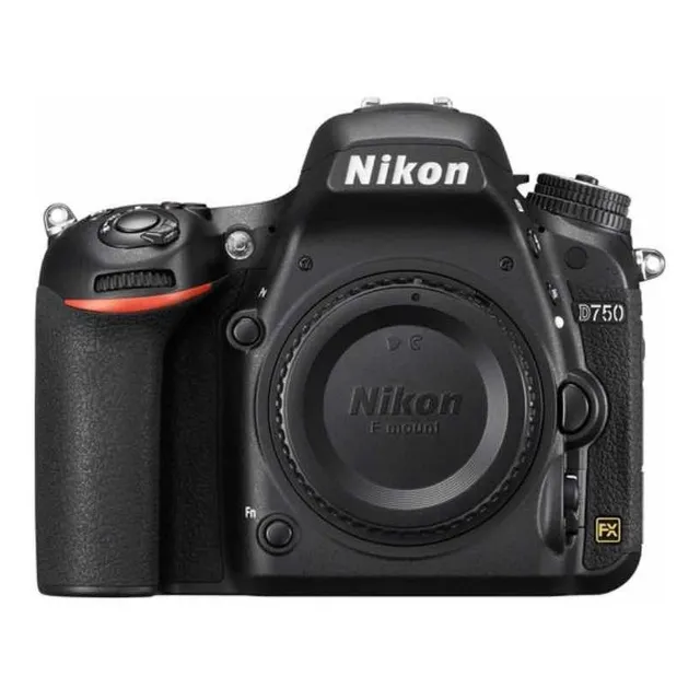 Nikon D750 + 24-70mm 2.8 Sigma